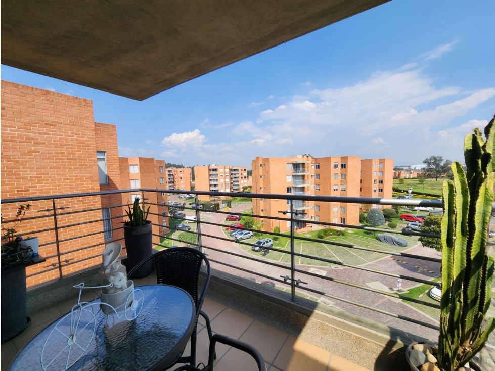 SE VENDE HERMOSO APTO CONJ ALHAMBRA MADRID - CÓDIGO 1439 — foto 4