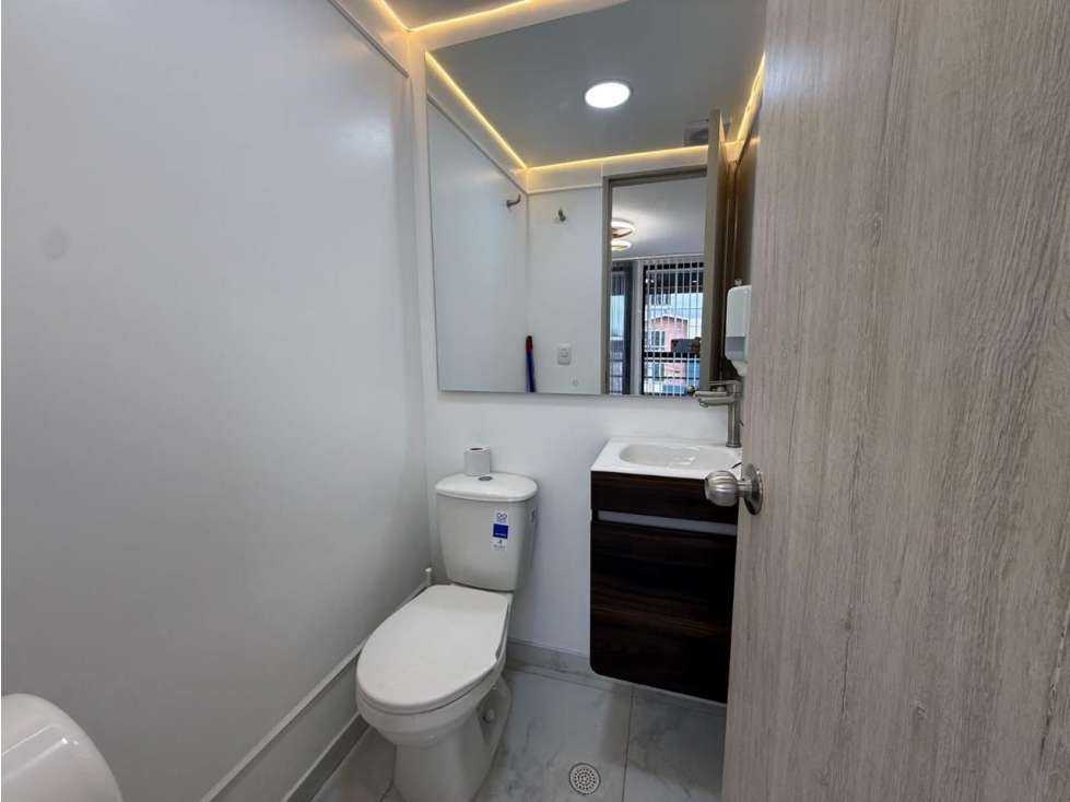 SE VENDE LOCAL EDIFICIO INFINITO 1111 MOSQUERA - CÓDIGO 1536 - 5