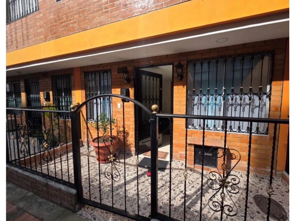 SE VENDE CASA BARRIO EL HATO FUNZA - CÓDIGO 1556