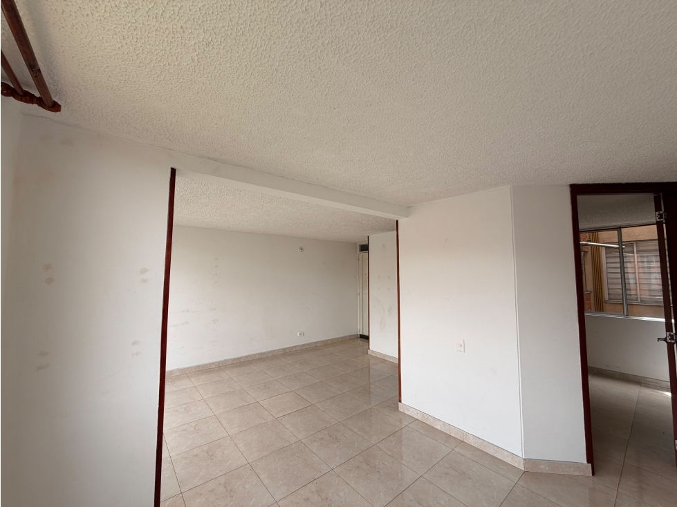 SE ARRIENDA APTO CONJ MOLINO HDA CASABLANCA MADRID - 2