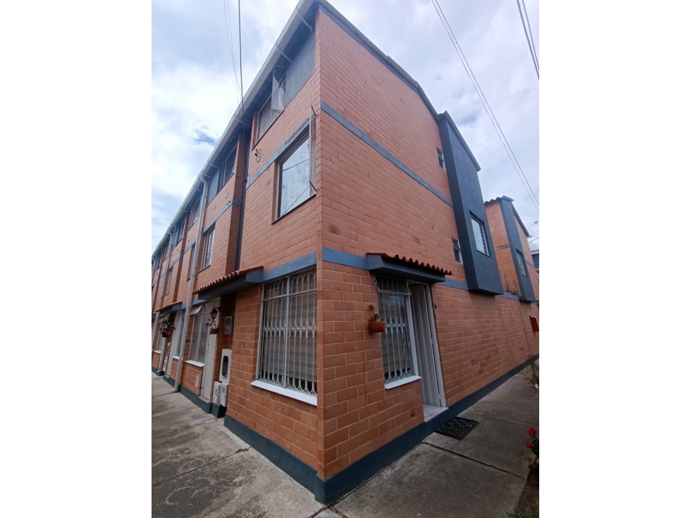 SE VENDE CASA CONJ FONTANA GRANDE RESERVADO 2 SUBA BOGOTA