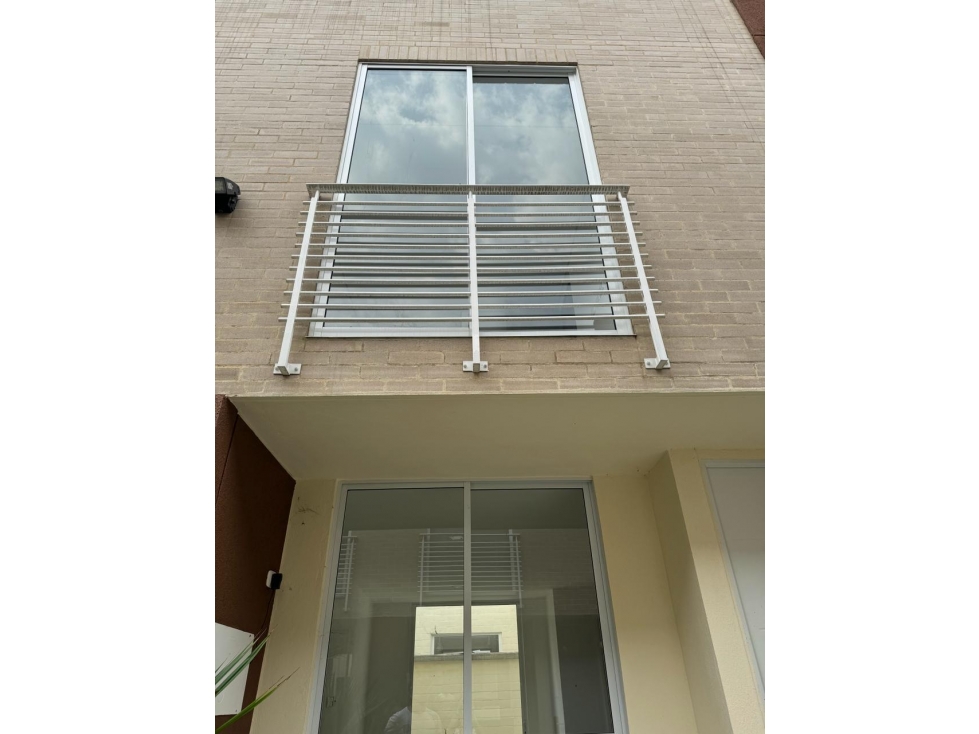 CONDOMINIO BATARA VILLETA CÓDIGO 1054 - 6