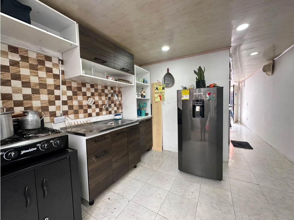 SE VENDE CASA CONJ PORTALES DE FUNZA MZN F - CÓDIGO 1546 — foto 3
