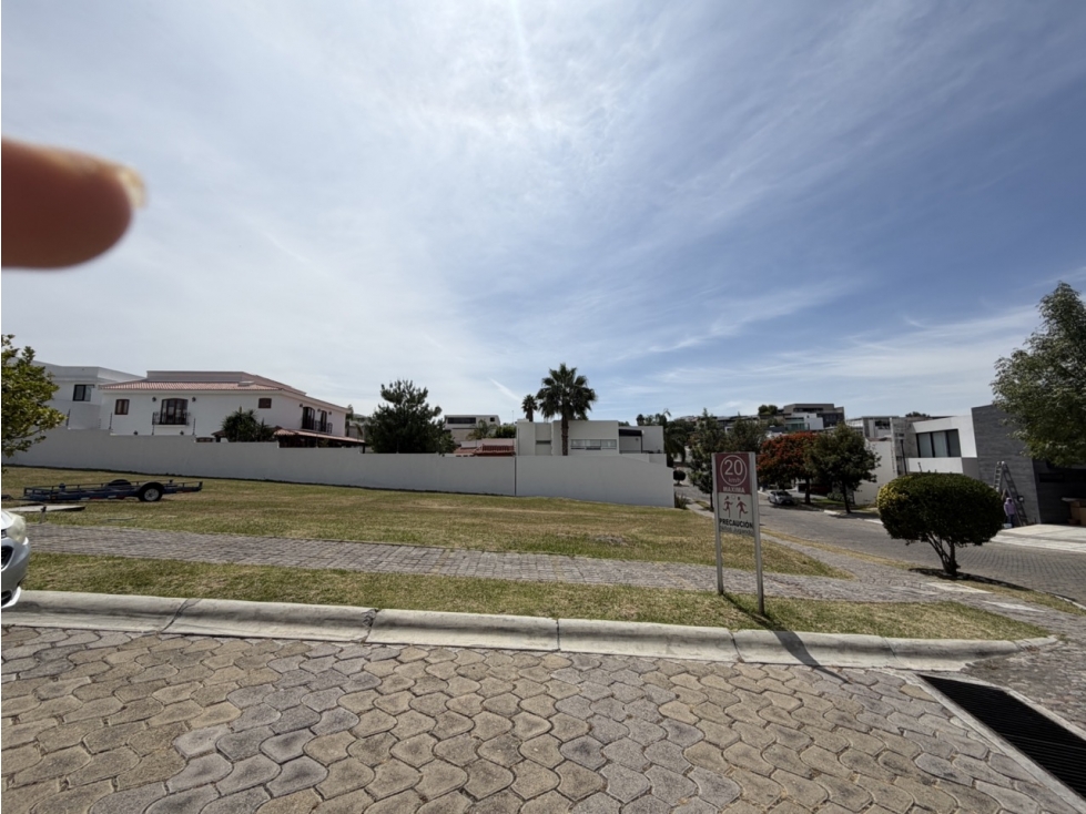 VENTA DE LOTE EN LOMAS DE ANGELOPOLIS 1 ESQUINA - 3