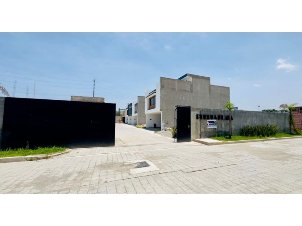 VENTA DE LOTE EN FRACCIONAMIENTO CERCA DE EXPLANADA - 3