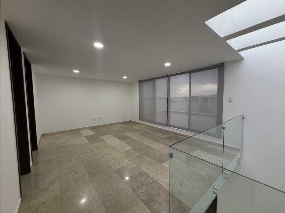 RENTA DE CASA EN LOMAS DE ANGELOPOLIS - 3