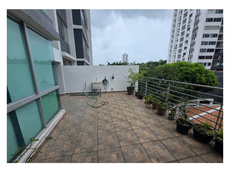 VENTA APARTAMENTO EN TUMBA MUERTO PH CENTRAL PARK — foto 3