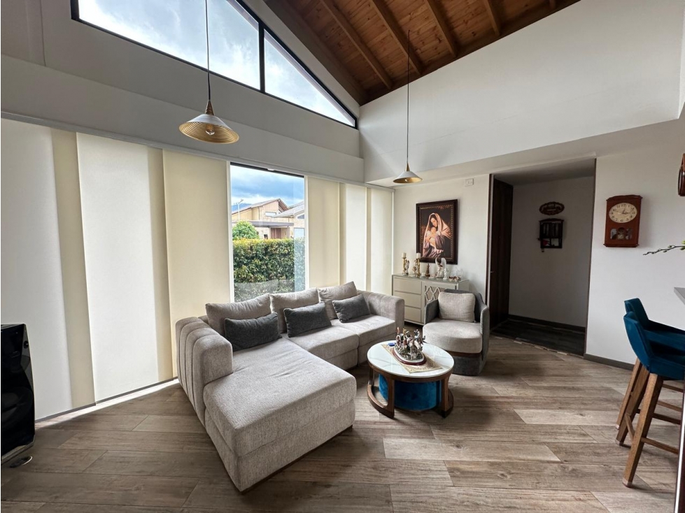 SE VENDE HERMOSA CASA EN CAJICA — foto 2