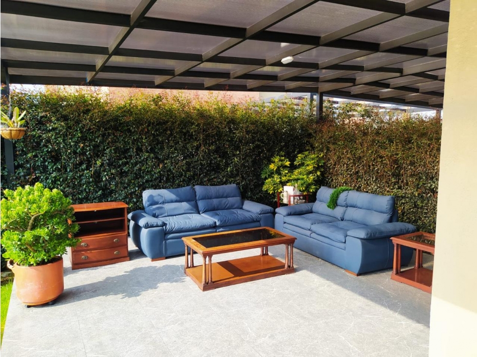 SE VENDE HERMOSA CASA EN CAJICA