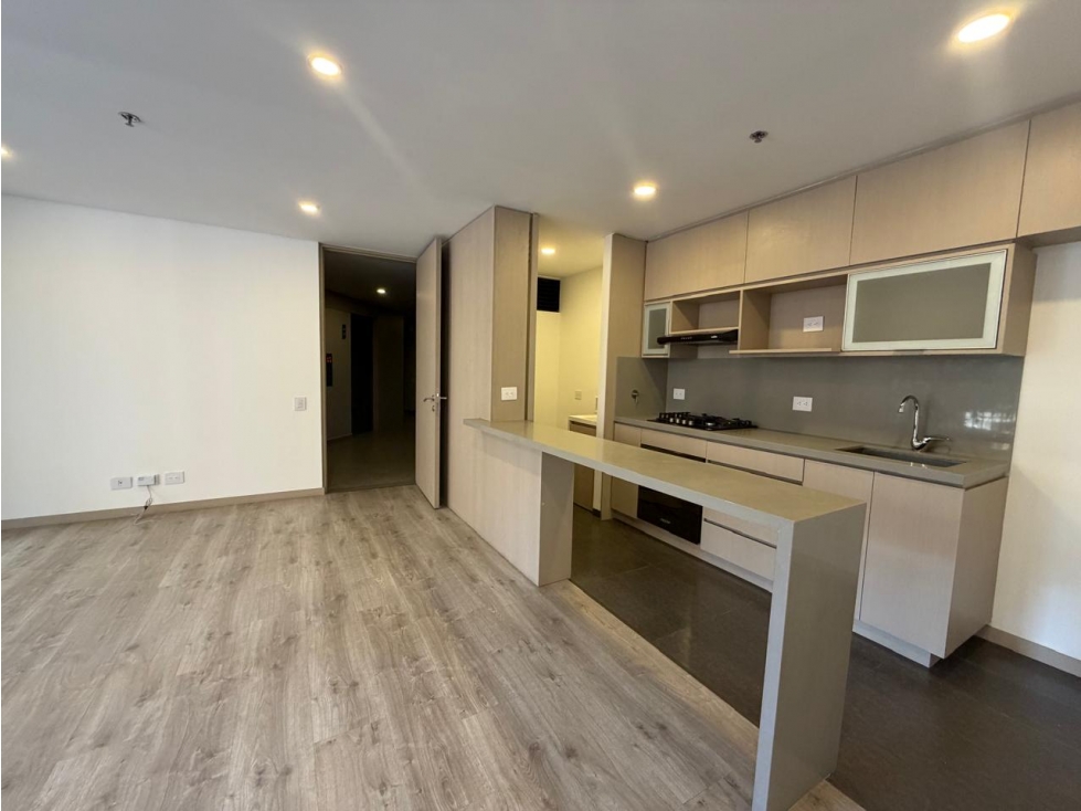 VENDO APARTAMENTO EN ALTOS DEL POBLADO
