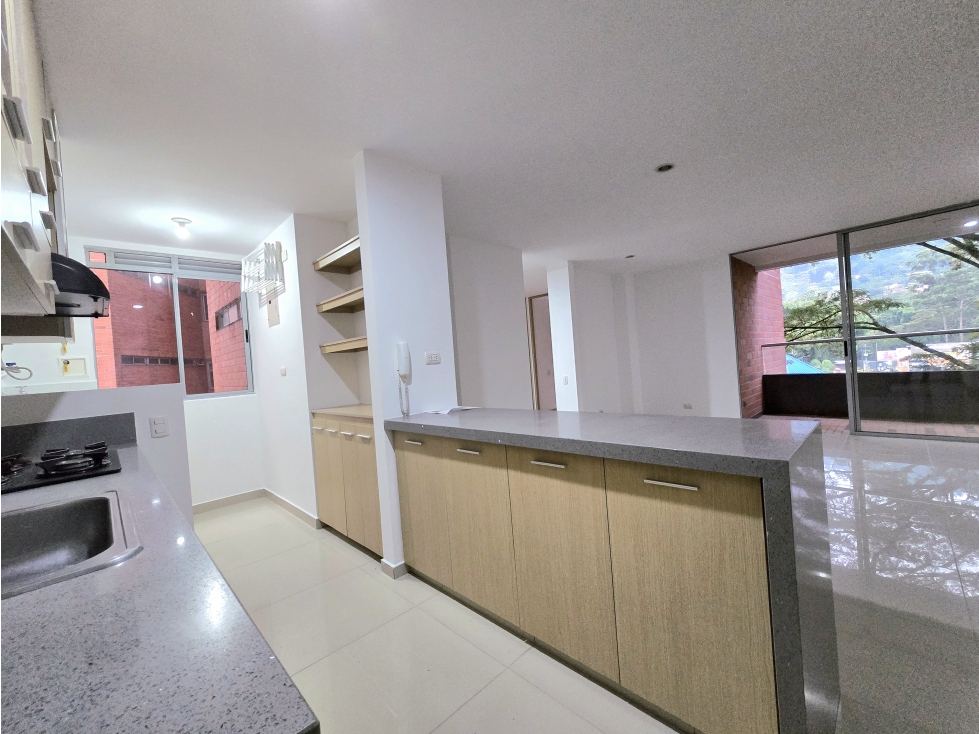 ARRIENDO APARTAMENTO TRANSVERSAL INTERMEDIA ENVIGADO