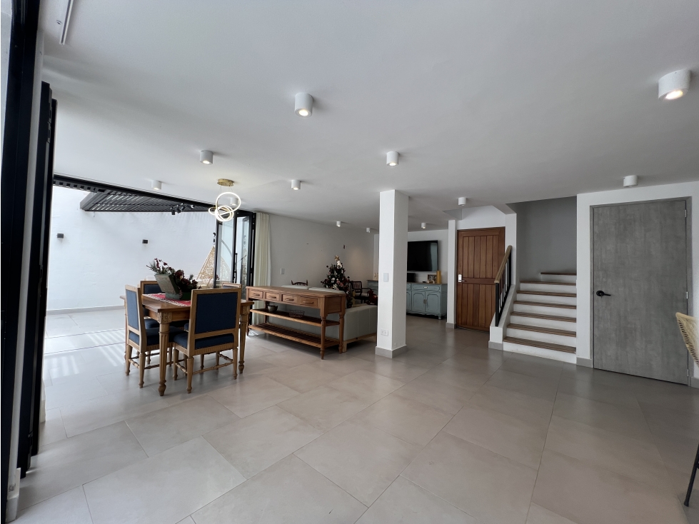 VENDO CASA EN EL POBLADO EL TESORO PARA INVERSION — foto 3