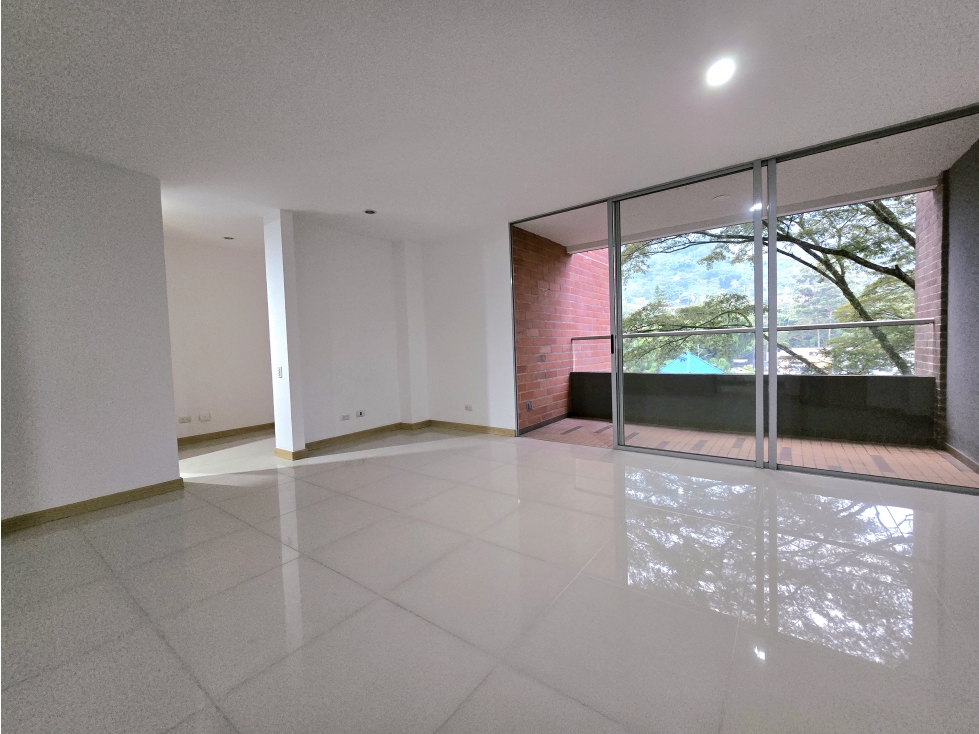 ARRIENDO APARTAMENTO TRANSVERSAL INTERMEDIA ENVIGADO — foto 2