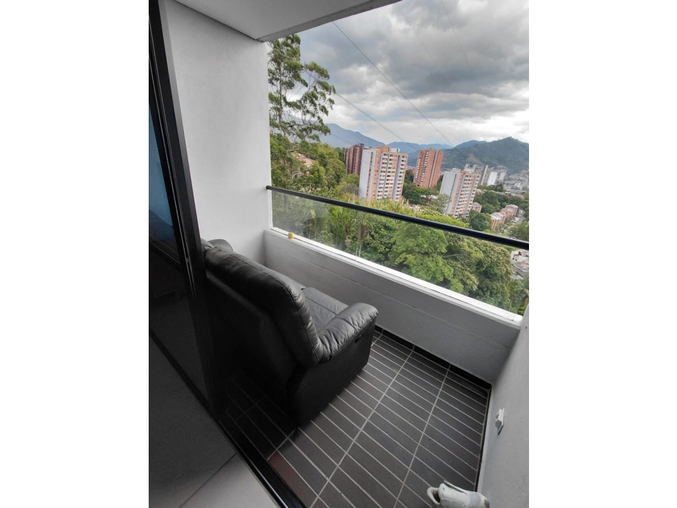 VENDO APARTAESTUDIO EN ENVIGADO SEÑORIAL