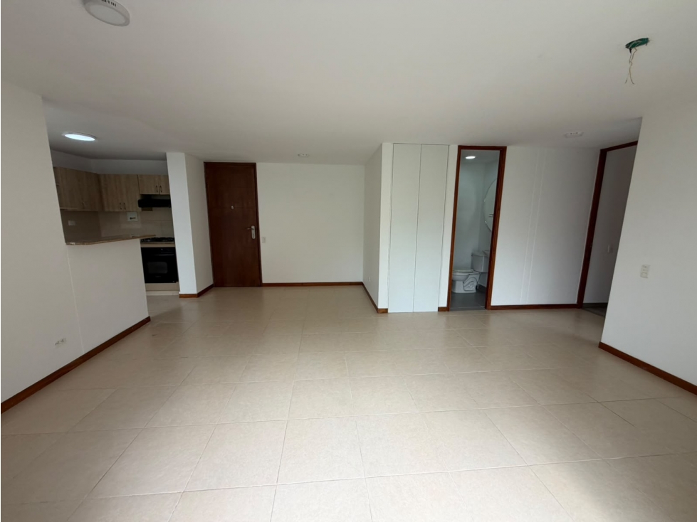 ARRIENDO APARTAMENTO EN LA LOMA DEL ESMERALDAL, ENVIGADO — foto 3