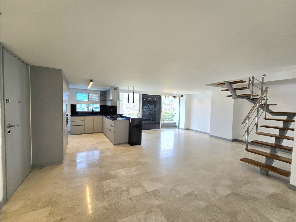 VENDO PENTHOUSE DUPLEX EN PARQUES DEL RIO LAURELES — foto 4