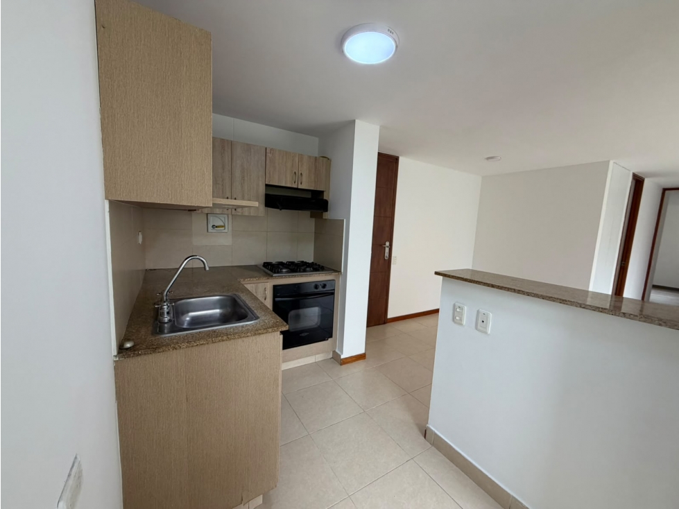 VENDO APARTAMENTO EN LA LOMA DEL ESMERALDAL, ENVIGADO — foto 3