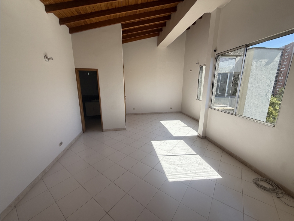 ARRIENDO APARTAMENTO DUPLEX EN LA LOMA DE LOS BERNAL - 3