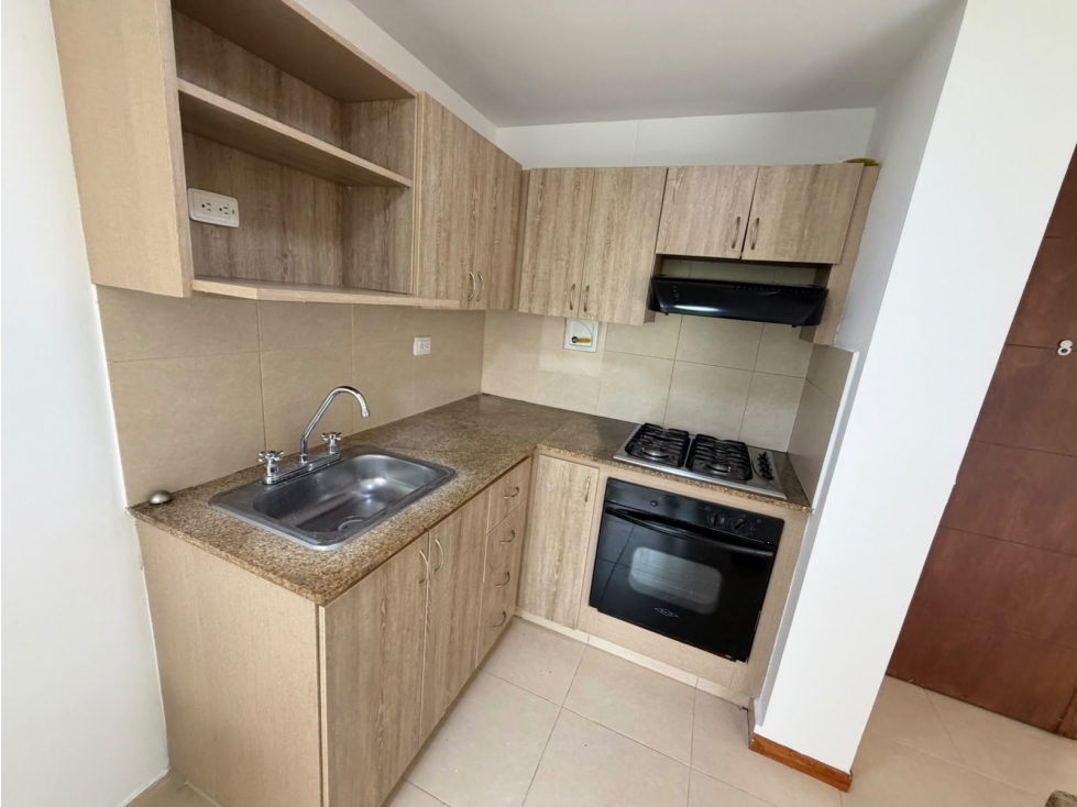 VENDO APARTAMENTO EN LA LOMA DEL ESMERALDAL, ENVIGADO — foto 2