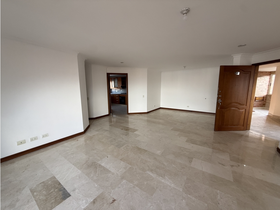 ARRIENDO APARTAMENTO EN LAURELES — foto 2
