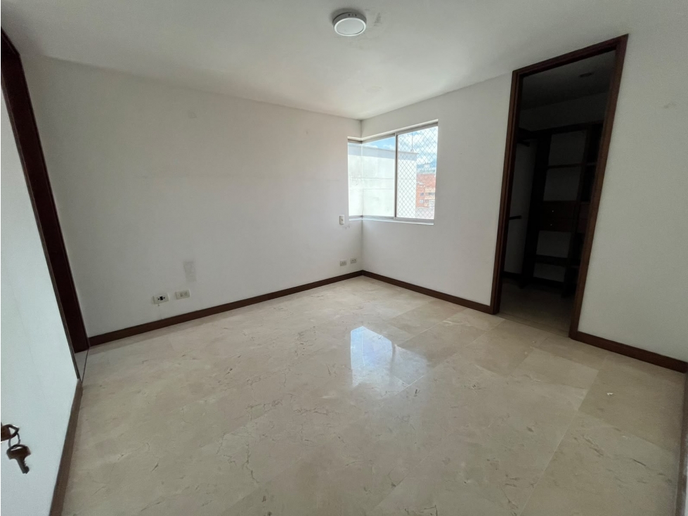 ARRIENDO APARTAMENTO EN LAURELES — foto 5