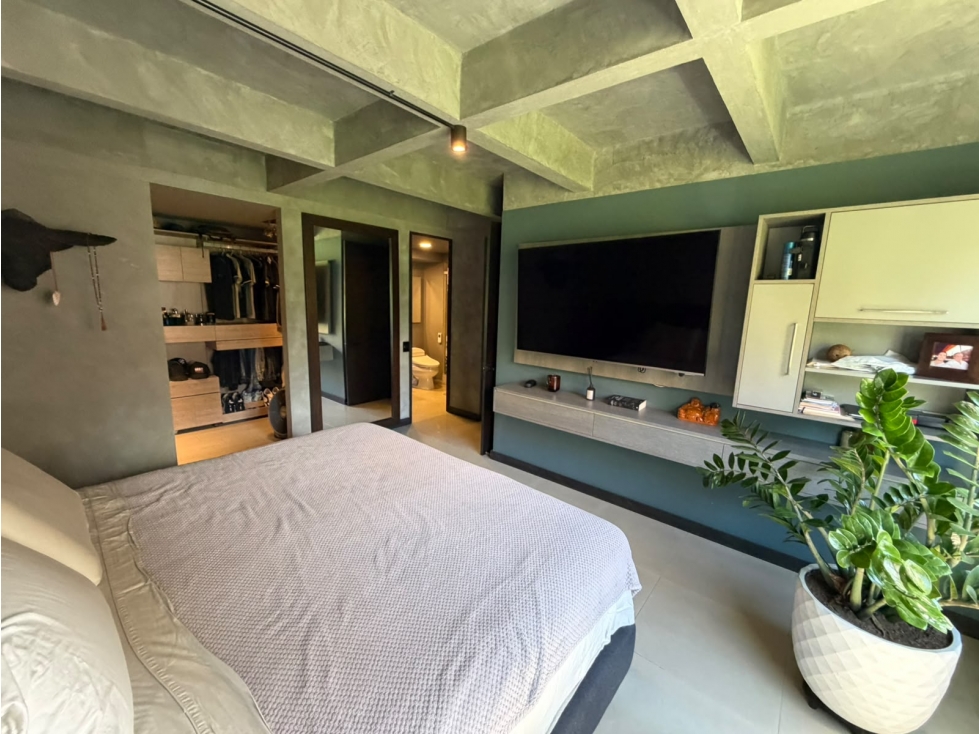 VENDO APARTAMENTO POBLADO CASTROPOL