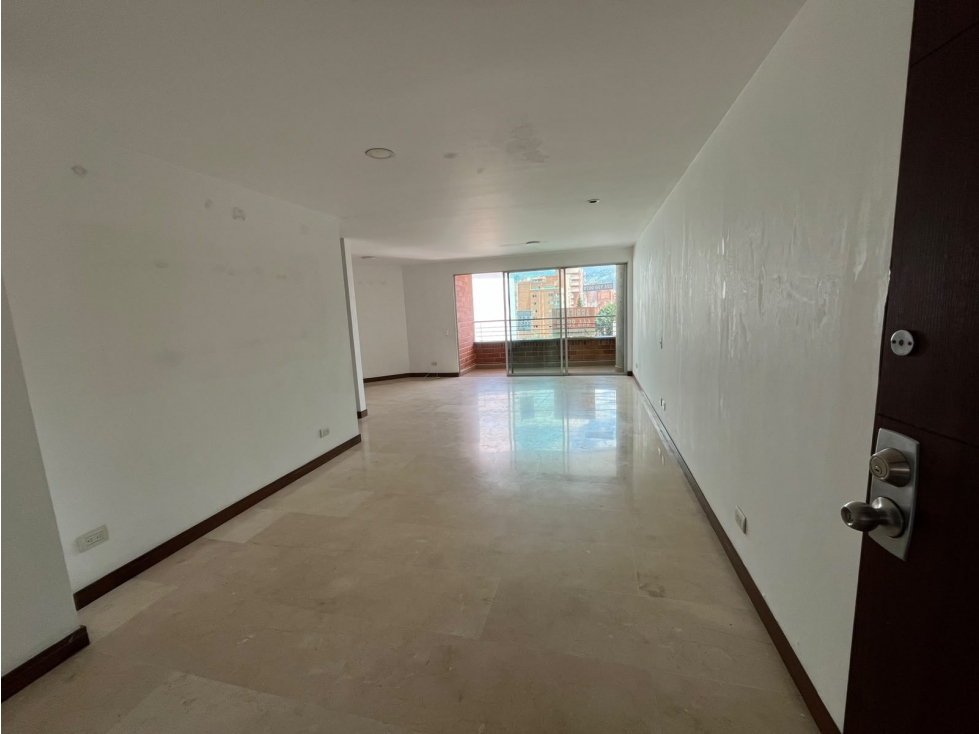 ARRIENDO APARTAMENTO EN LAURELES