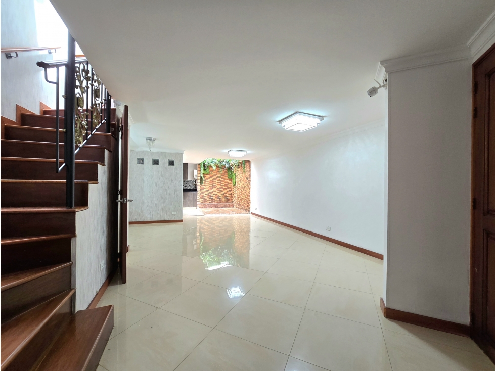 VENDO CASA UNIFAMILIAR EN EL TRIANON ENVIGADO — foto 3