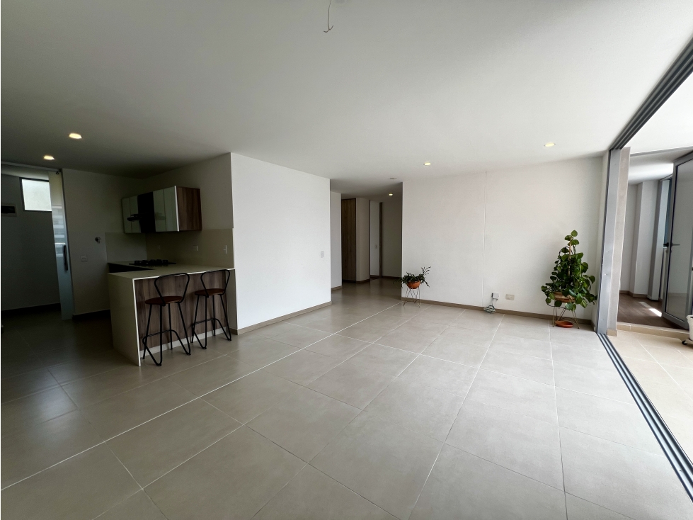APARTAMENTO EN VENTA POBLADO LOS BALSOS — foto 3
