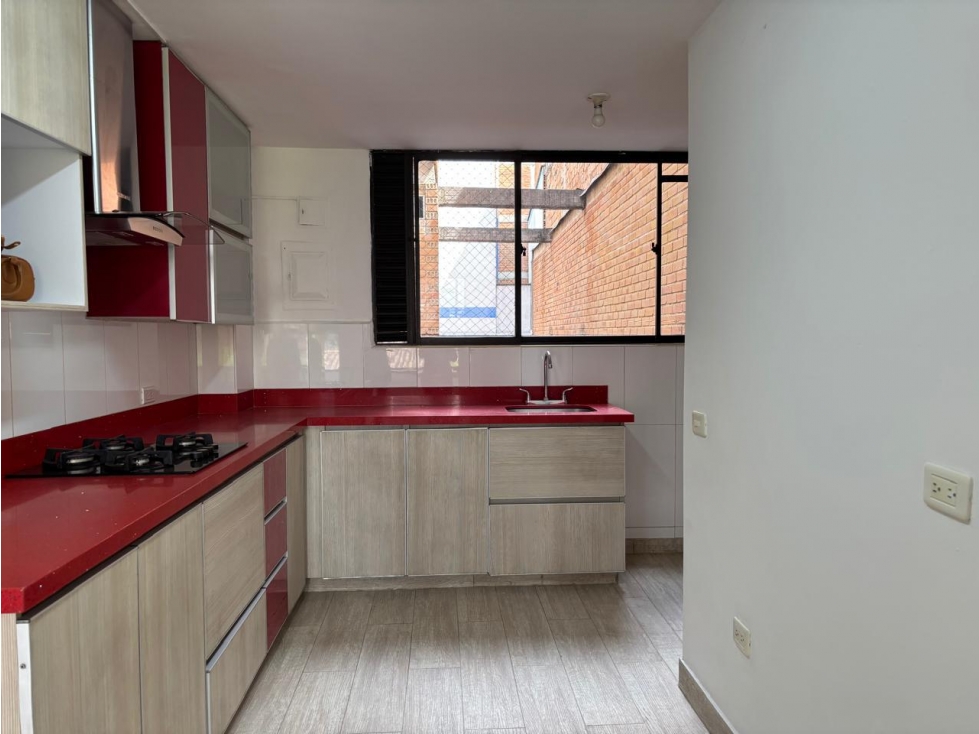VENDO APARTAMENTO EN PRADO CENTRO