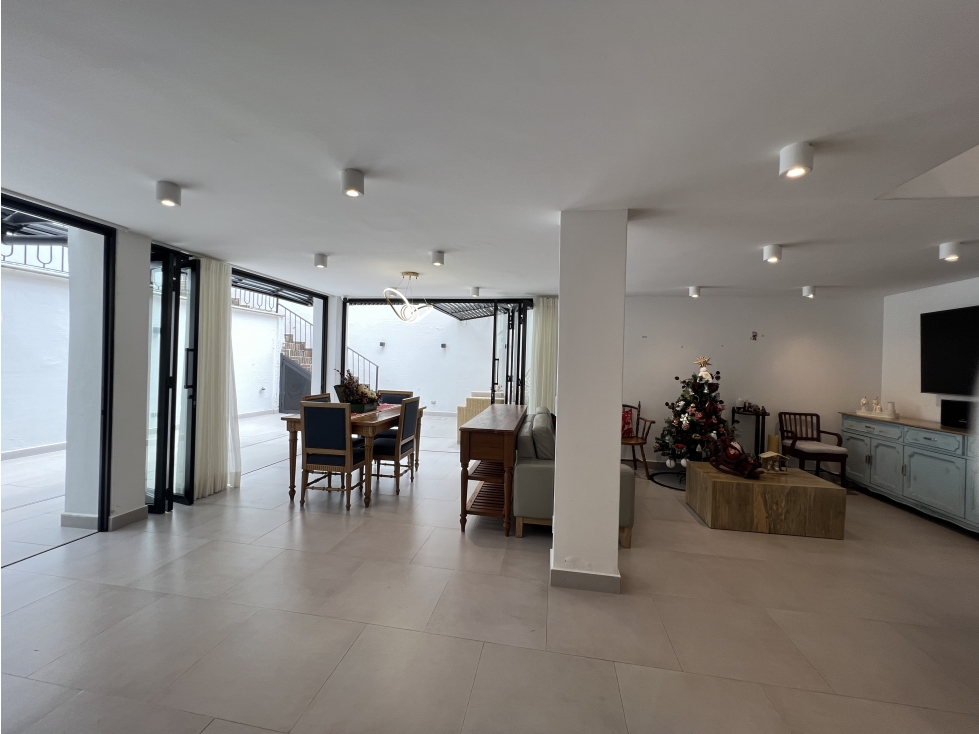 VENDO CASA EN EL POBLADO EL TESORO PARA INVERSION — foto 4