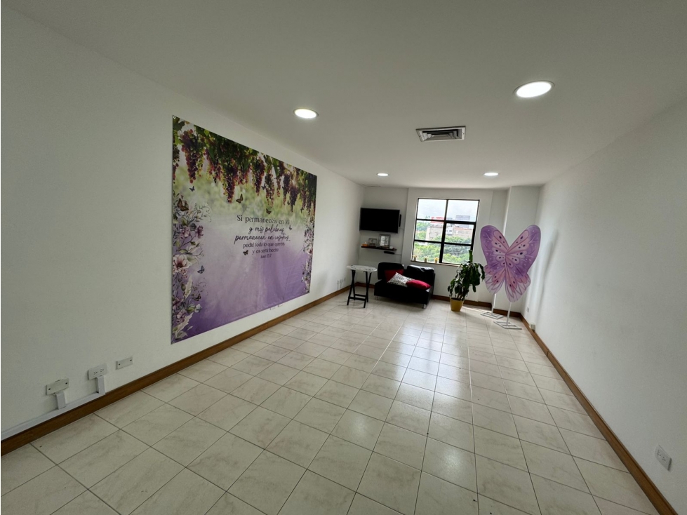 VENDO OFICINA EN POBLADO — foto 3