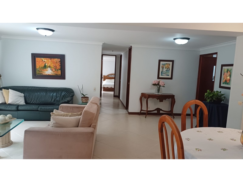 SE VENDE APARTAMENTO EN CASTROPOL EL POBLADO — foto 5