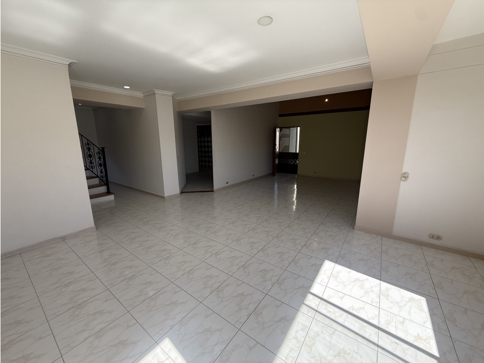 ARRIENDO APARTAMENTO DUPLEX EN LA LOMA DE LOS BERNAL - 2