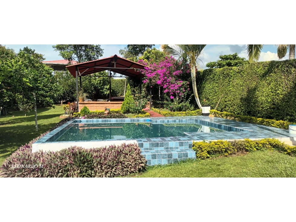 CASA CAMPESTRE EN VEREDA LA ESTRELLA VIA ALCALÁ PEREIRA