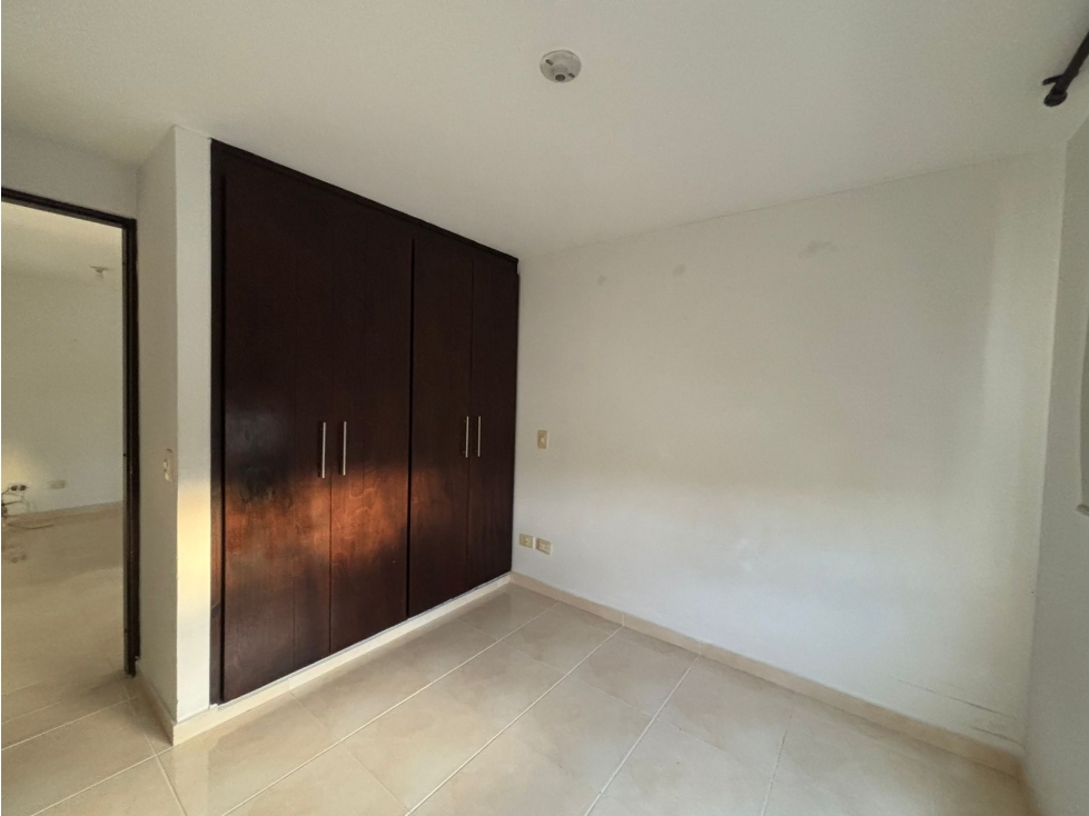 SE RENTA APARTAMENTO SECTOR EXPOFUTURO — foto 6