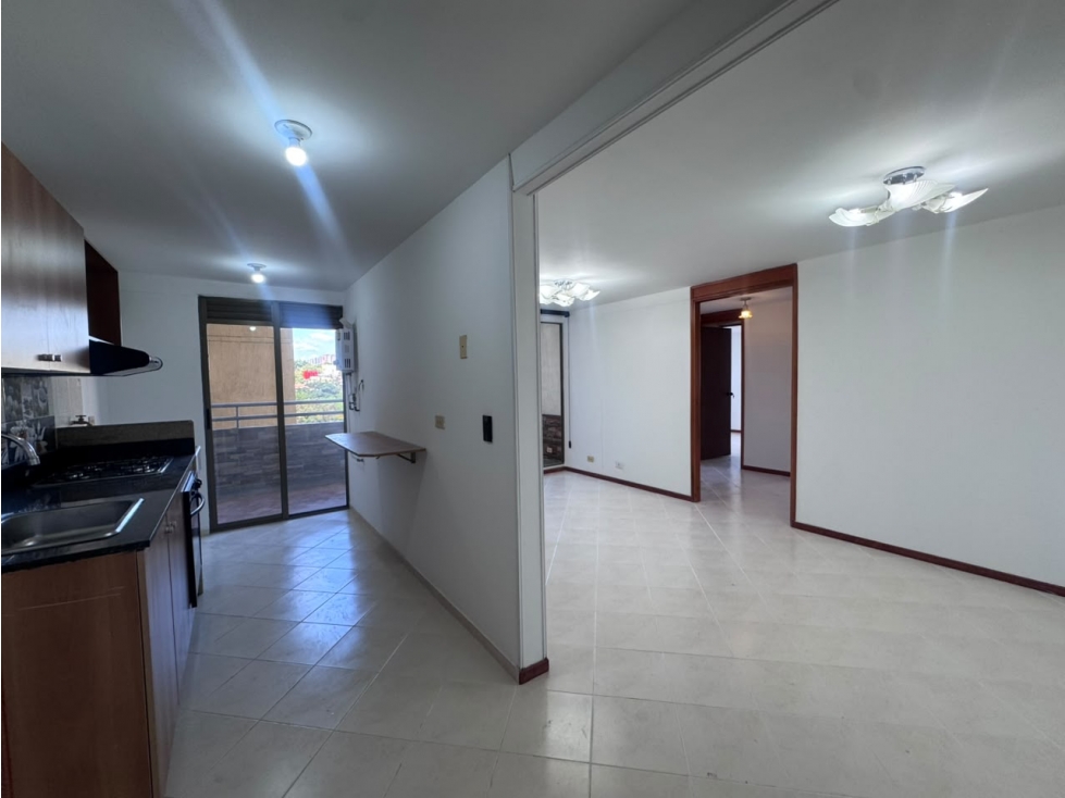 VENTA APARTAMENTO EN LOS COLORES UBICACION PRIVILEGIADA — foto 4