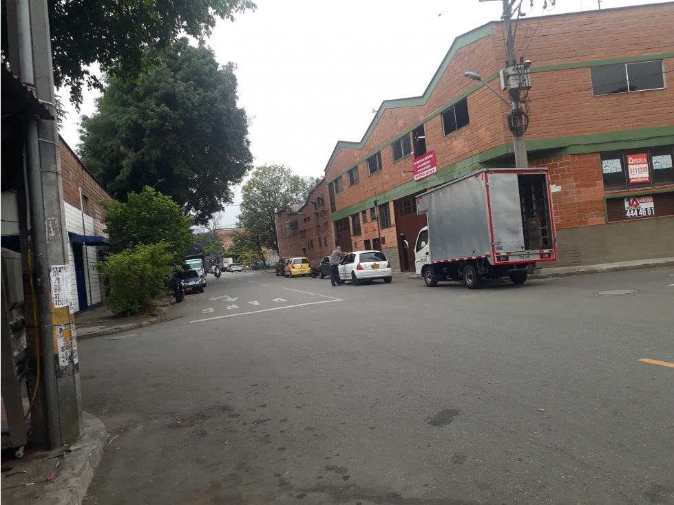VENTA BODEGA EN MEDELLIN - 2