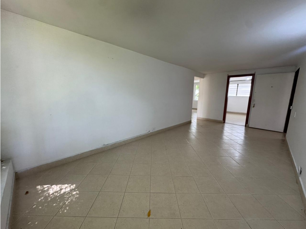 APARTAMENTO CERCA AL PARQUE DE LA MILAGROSA, MEDELLIN — foto 2
