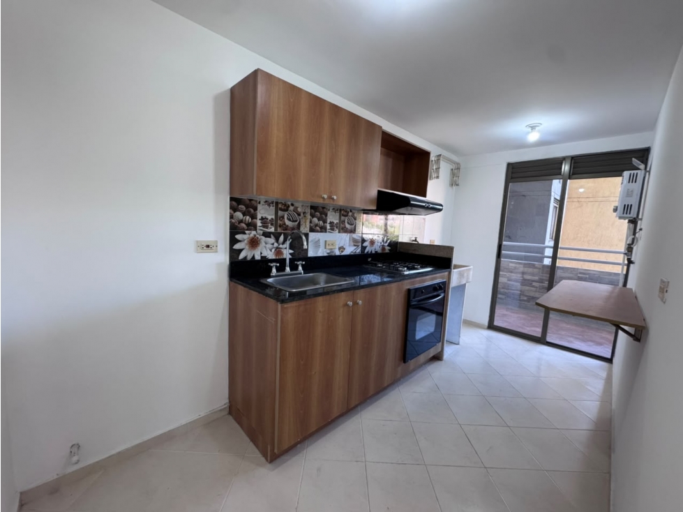 VENTA APARTAMENTO EN LOS COLORES UBICACION PRIVILEGIADA — foto 3