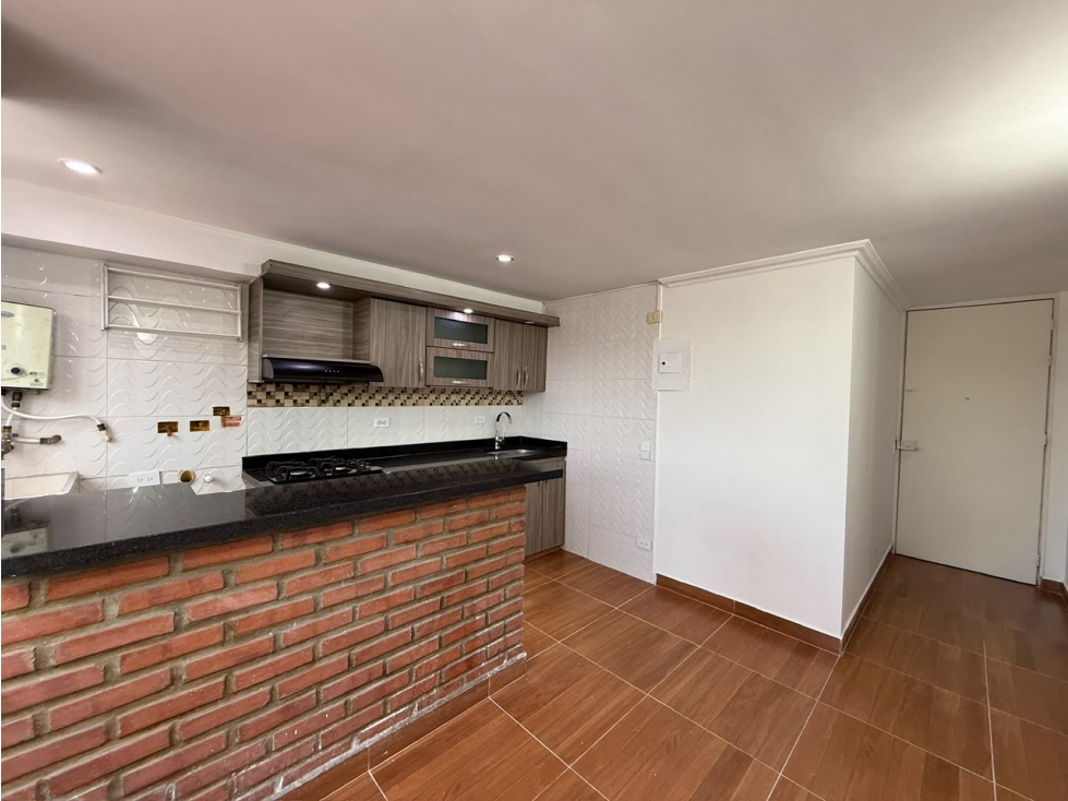 APARTAMENTO ECONOMICO EN ROBLEDO - MEDELLIN - ROBLEALTO — foto 2