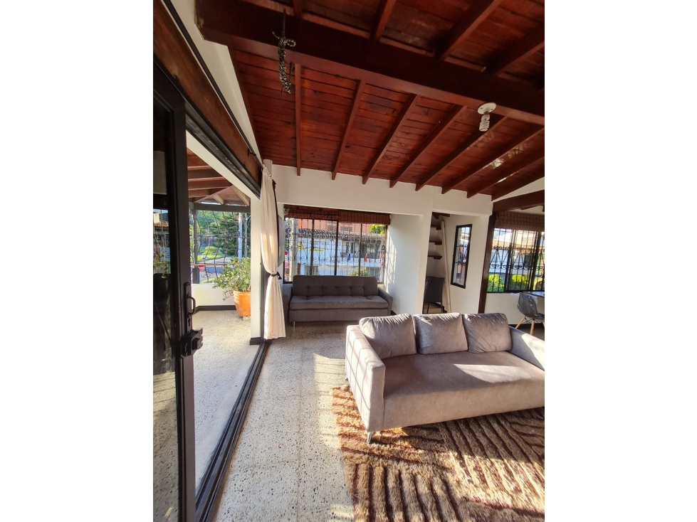 VENTA DE CASA ESQUINA EN BELEN MALIBU 2 — foto 2