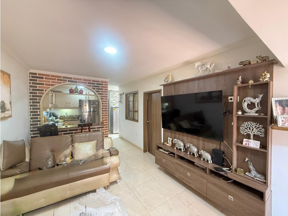 HERMOSA CASA MODERNA EN BELLO CERCA A LA ESTACIÒN NIQUIA — foto 2