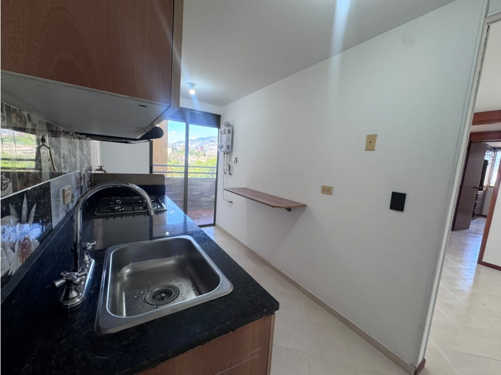 VENTA APARTAMENTO EN LOS COLORES UBICACION PRIVILEGIADA — foto 5