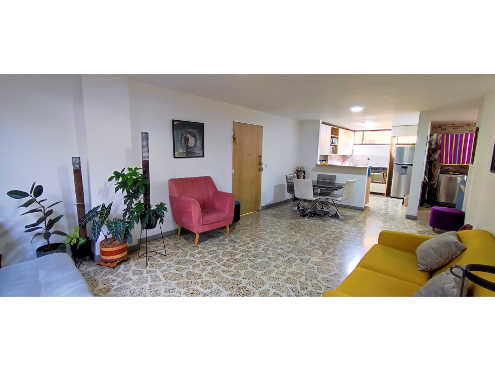 AMPLIO APARTAMENTO EN LOS COLORES — foto 3