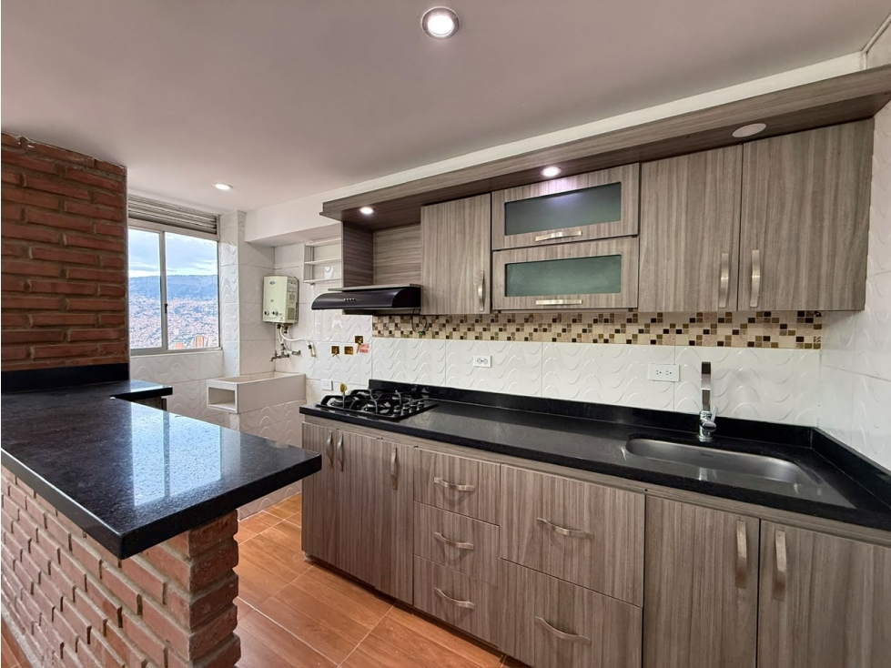 APARTAMENTO ECONOMICO EN ROBLEDO - MEDELLIN - ROBLEALTO — foto 3