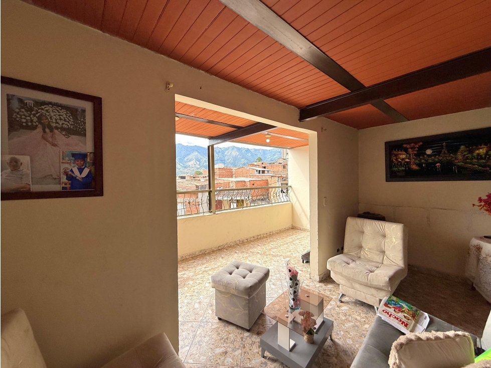 VENTA DE CASA EN BELLO ALTOS DE NIQUIA PISO 3 CON TERRAZA — foto 4