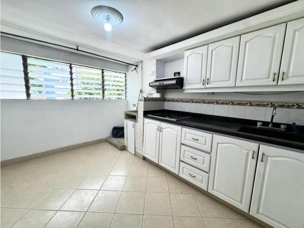 APARTAMENTO CERCA AL PARQUE DE LA MILAGROSA, MEDELLIN — foto 4