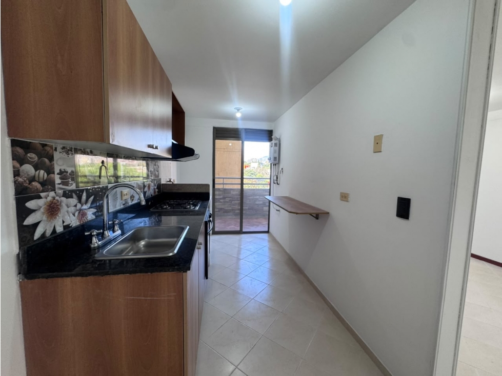 VENTA APARTAMENTO EN LOS COLORES UBICACION PRIVILEGIADA — foto 6
