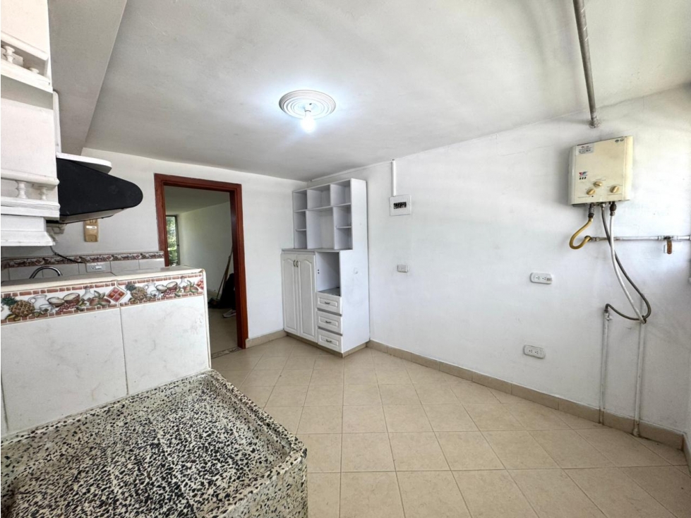 APARTAMENTO CERCA AL PARQUE DE LA MILAGROSA, MEDELLIN — foto 6
